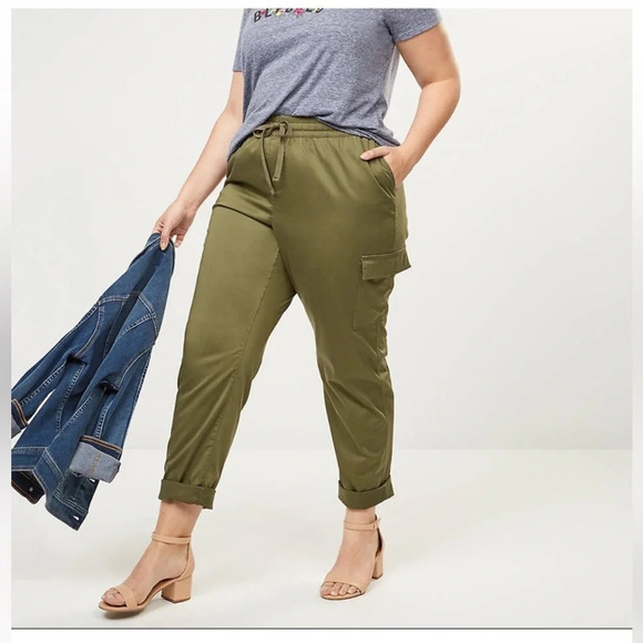 Lane Bryant Ankle Pull On Cargo Pants - Picture 1 of 7